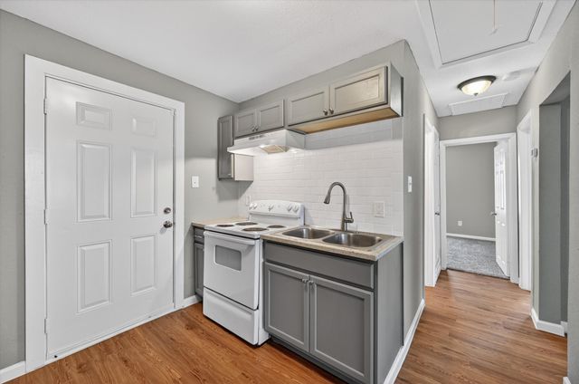 1119 E Cantey Street, Fort Worth, TX 76104