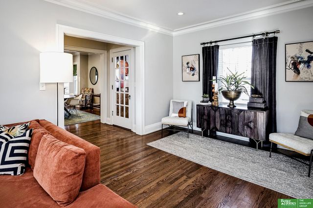 5223 Jones Street, Omaha, NE 68106