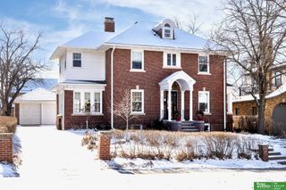 5223 Jones Street, Omaha, NE 68106