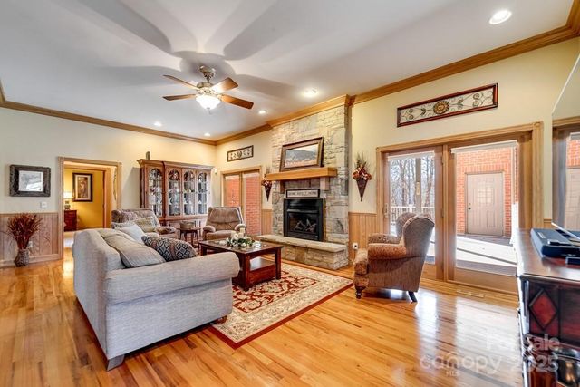 832 Asheville Highway, Sylva, NC 28779