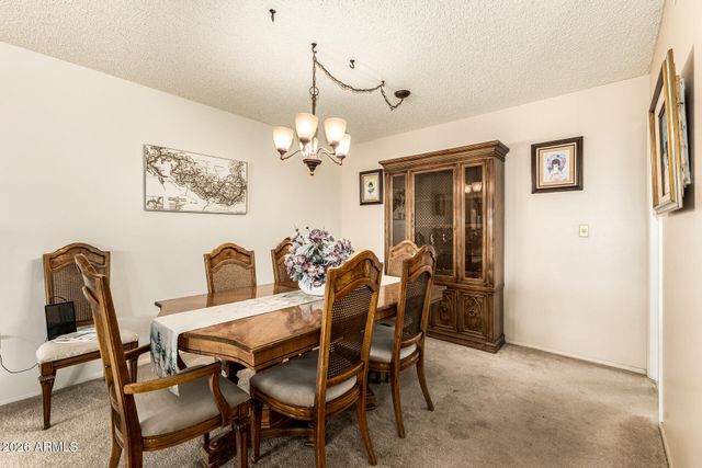 10422 W ROUNDELAY Circle, Sun City, AZ 85351