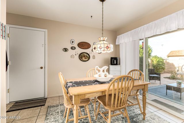 10422 W ROUNDELAY Circle, Sun City, AZ 85351