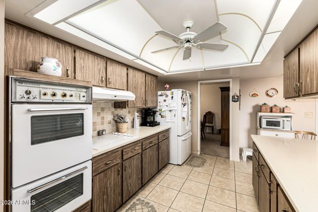 10422 W ROUNDELAY Circle, Sun City, AZ 85351