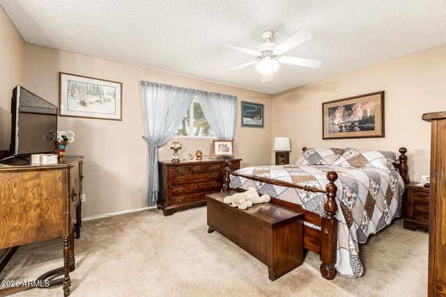 10422 W ROUNDELAY Circle, Sun City, AZ 85351