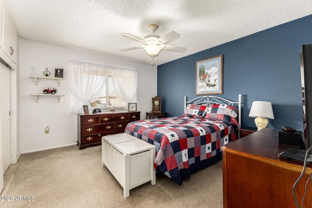 10422 W ROUNDELAY Circle, Sun City, AZ 85351