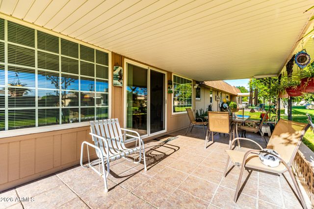 10422 W ROUNDELAY Circle, Sun City, AZ 85351