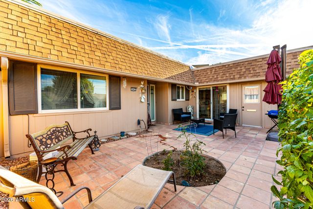 10422 W ROUNDELAY Circle, Sun City, AZ 85351