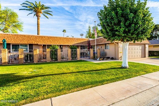 10422 W ROUNDELAY Circle, Sun City, AZ 85351