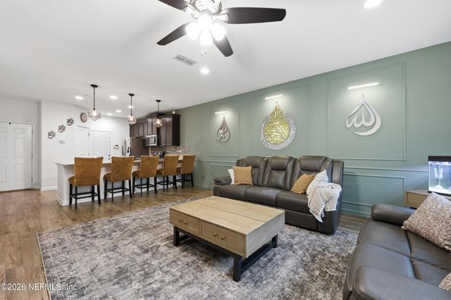 3650 CRESWICK Circle C, Orange Park, FL 32065