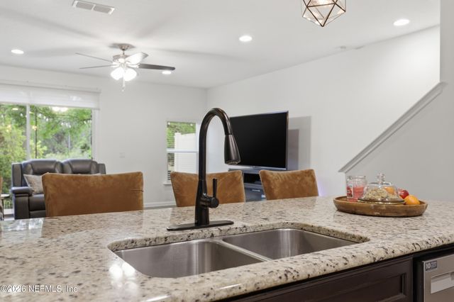 3650 CRESWICK Circle C, Orange Park, FL 32065