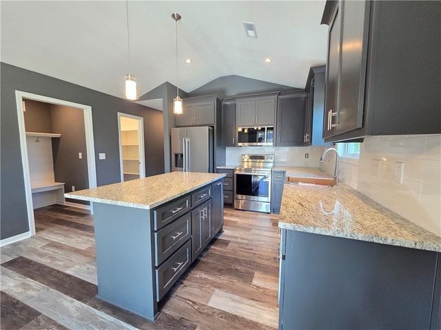 542 N Lexington Street, Adrian, MO 64720