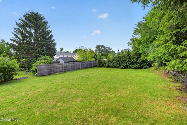 28 Kellogg Road, Stillwater, NY 12170