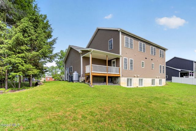 28 Kellogg Road, Stillwater, NY 12170