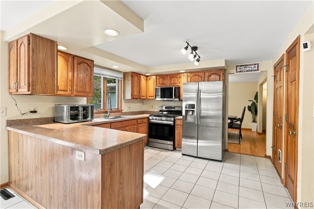 8877 Greiner Road, Clarence, NY 14031