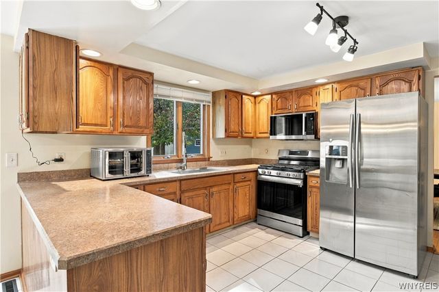 8877 Greiner Road, Clarence, NY 14031