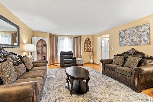 8877 Greiner Road, Clarence, NY 14031