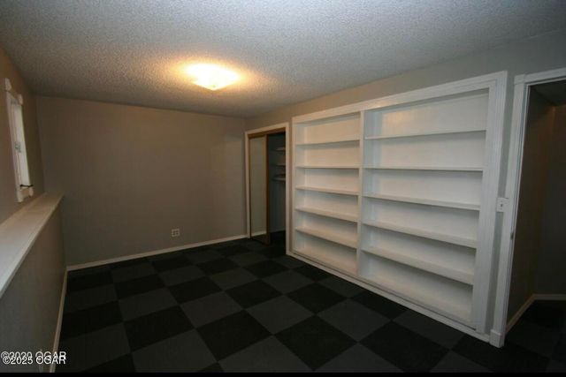 202 Split Rail Drive Drive, Joplin, MO 64801