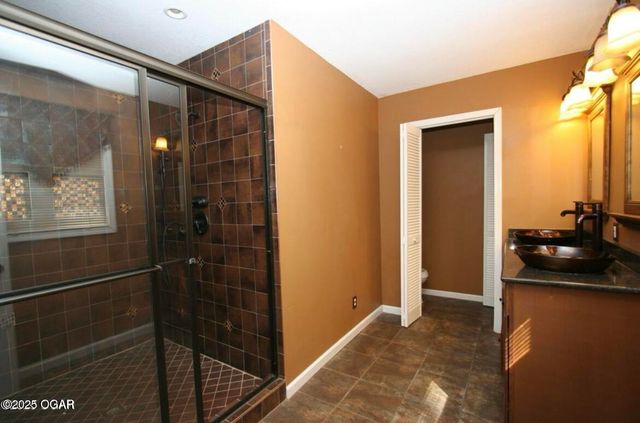 202 Split Rail Drive Drive, Joplin, MO 64801