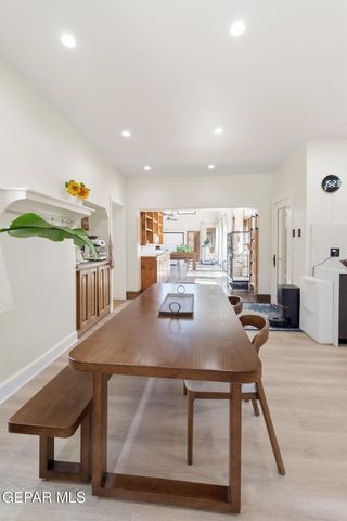 300 ROSEMONT Drive, El Paso, TX 79922