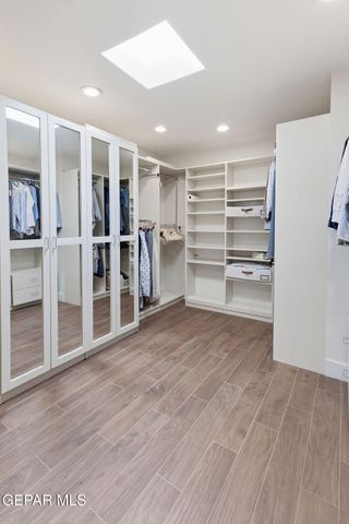 300 ROSEMONT Drive, El Paso, TX 79922