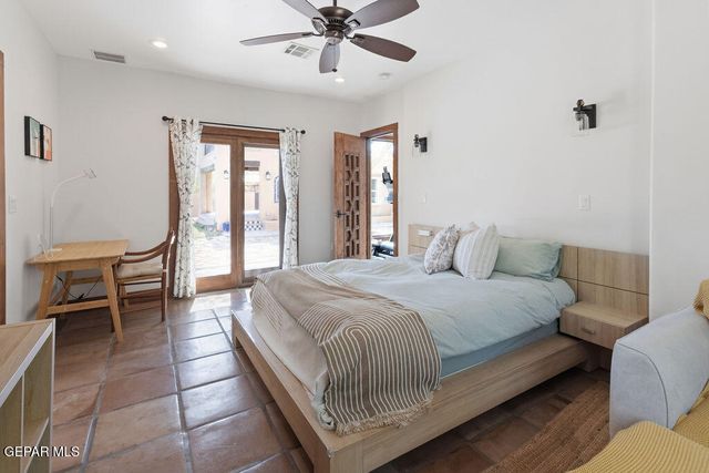 300 ROSEMONT Drive, El Paso, TX 79922