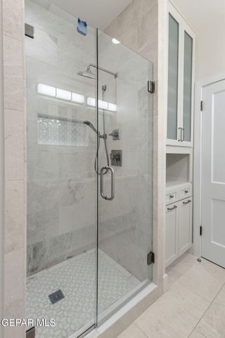 300 ROSEMONT Drive, El Paso, TX 79922