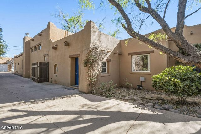 300 ROSEMONT Drive, El Paso, TX 79922