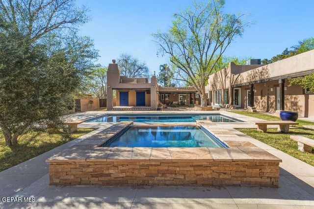 300 ROSEMONT Drive, El Paso, TX 79922