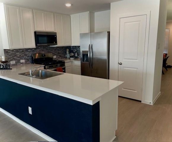 320 Bush Meadow Lane, Magnolia, TX 77354