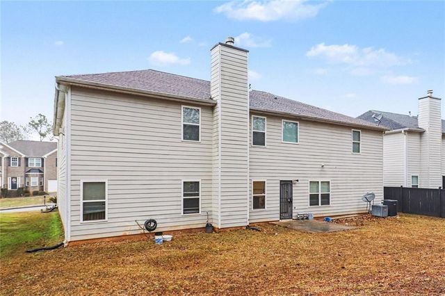 326 Cog Hill Drive, Fairburn, GA 30213