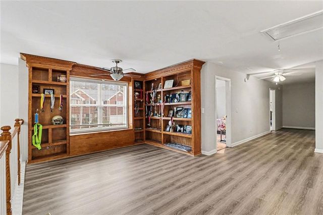 326 Cog Hill Drive, Fairburn, GA 30213