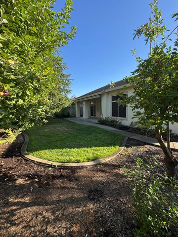 325 Savannah Ct, Roseville, CA 95747
