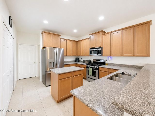 208 Grouper Circle SE, Palm Bay, FL 32909