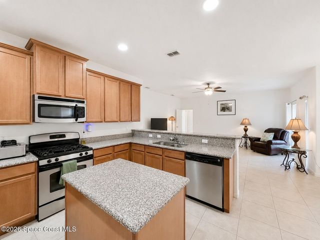 208 Grouper Circle SE, Palm Bay, FL 32909