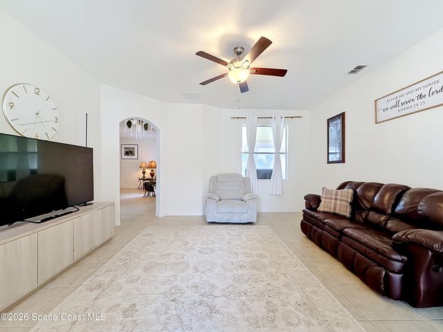 208 Grouper Circle SE, Palm Bay, FL 32909