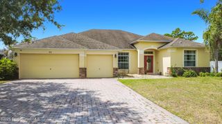 208 Grouper Circle SE, Palm Bay, FL 32909