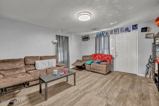 1113 E Stewart Circle, Wilmington, NC 28405