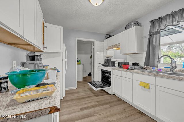 1113 E Stewart Circle, Wilmington, NC 28405