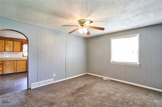 4293 Summit Road, Norton, OH 44203