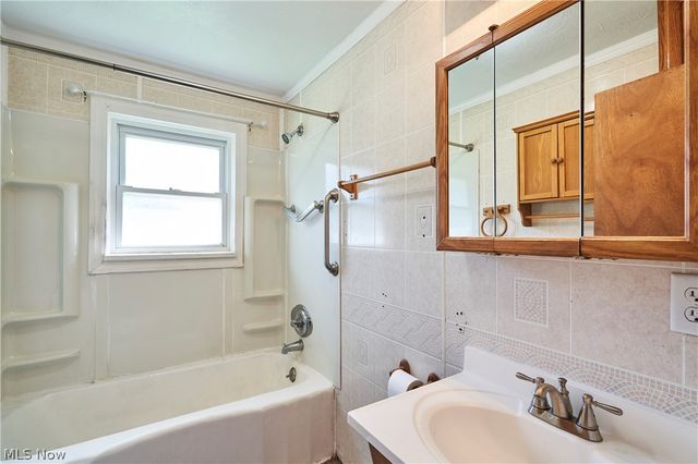 4293 Summit Road, Norton, OH 44203