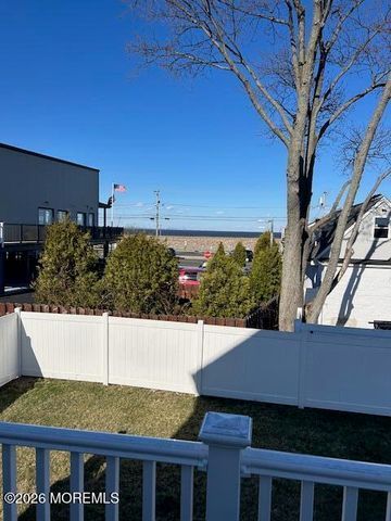 827 2nd Street, Union Beach, NJ 07735