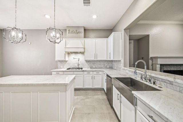 2711 Wallingford Pines, Houston, TX 77042