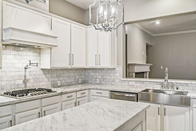 2711 Wallingford Pines, Houston, TX 77042