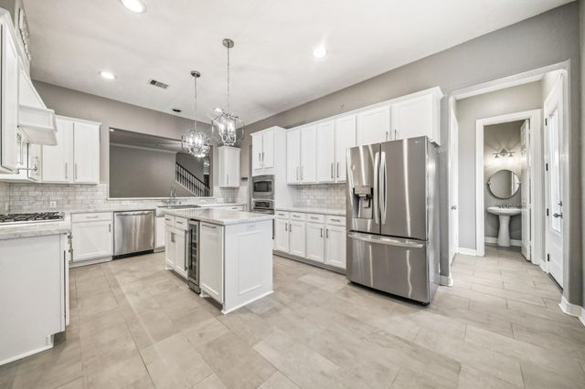 2711 Wallingford Pines, Houston, TX 77042