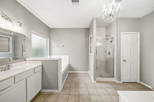 2711 Wallingford Pines, Houston, TX 77042