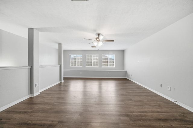 2711 Wallingford Pines, Houston, TX 77042