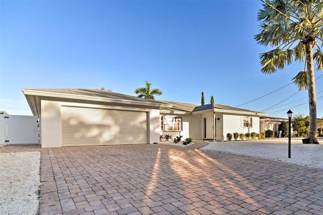 4107 COCONUT TERRACE, Bradenton, FL 34210