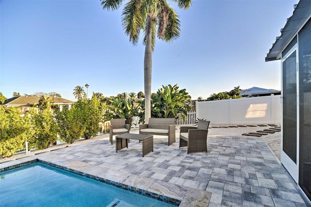 4107 COCONUT TERRACE, Bradenton, FL 34210