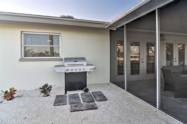 4107 COCONUT TERRACE, Bradenton, FL 34210