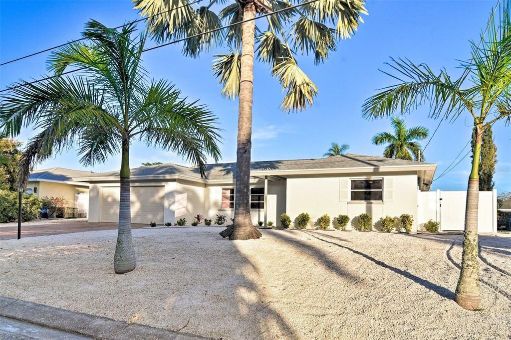 4107 COCONUT TERRACE, Bradenton, FL 34210